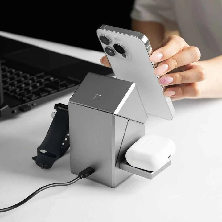 Wireless Charger With Auto Rotating Dock - JayJay Co.
